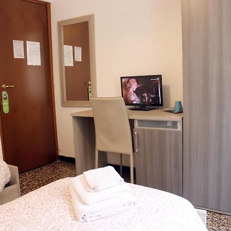 Albergo Locanda Diana Génova Exterior foto